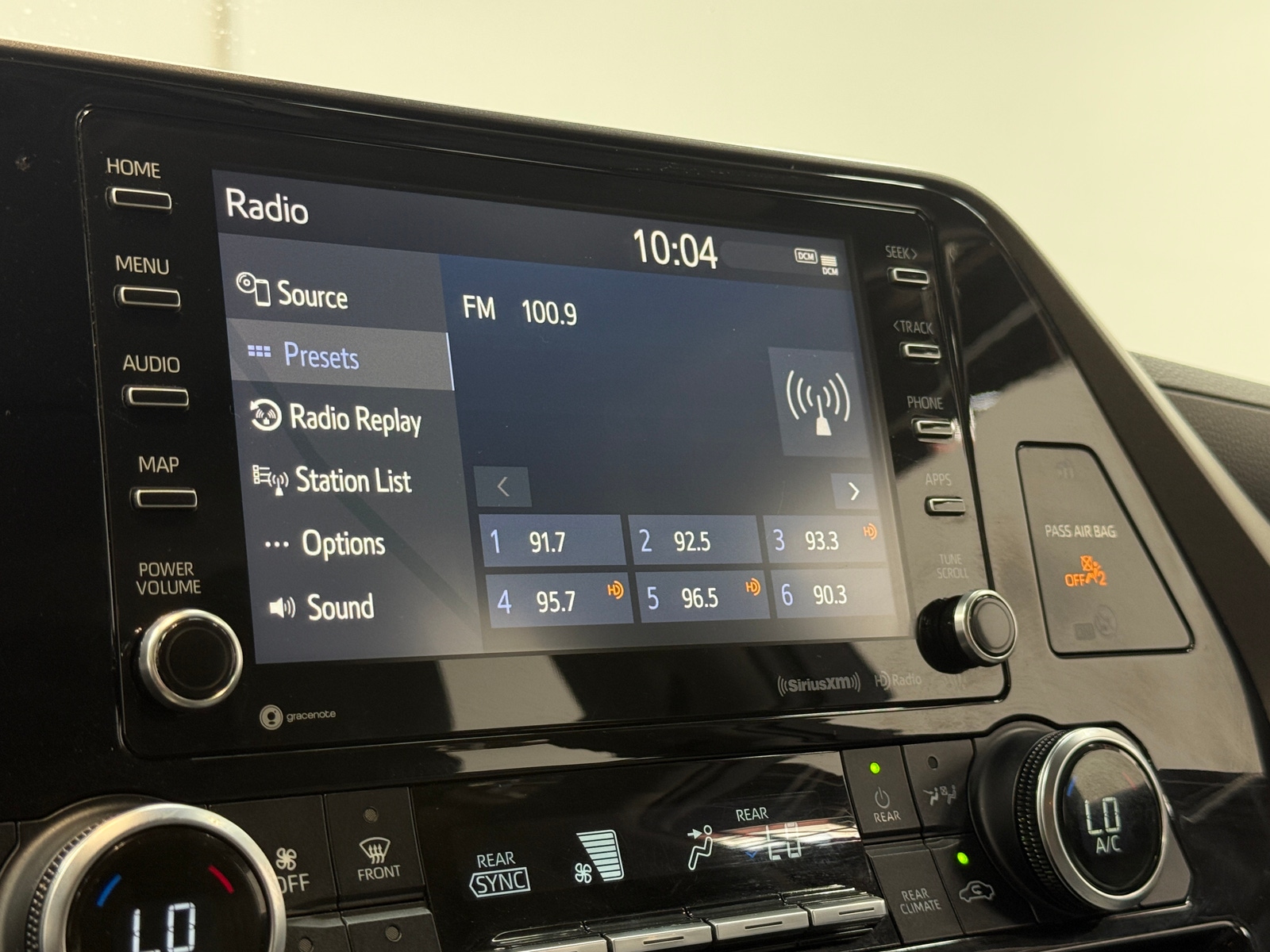 Thumbnail: 2020 Toyota Highlander - 3