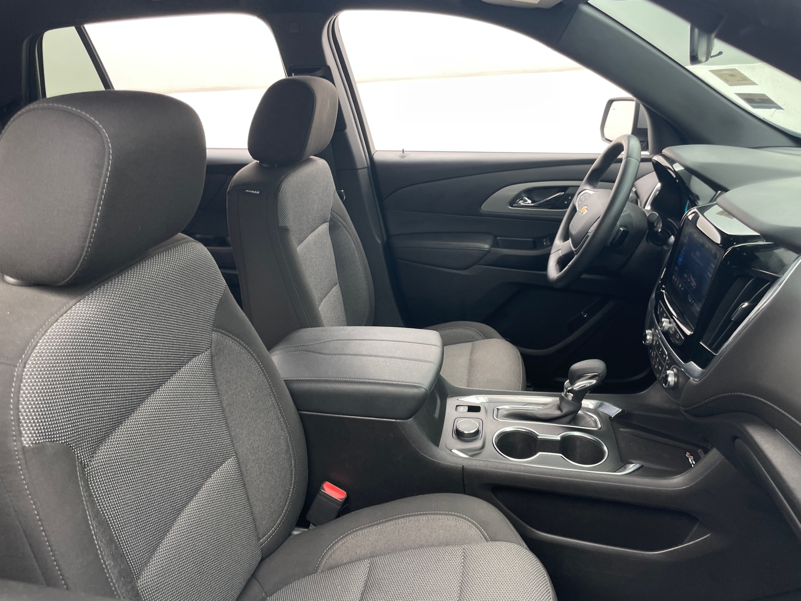 Thumbnail: 2023 Chevrolet Traverse - 2