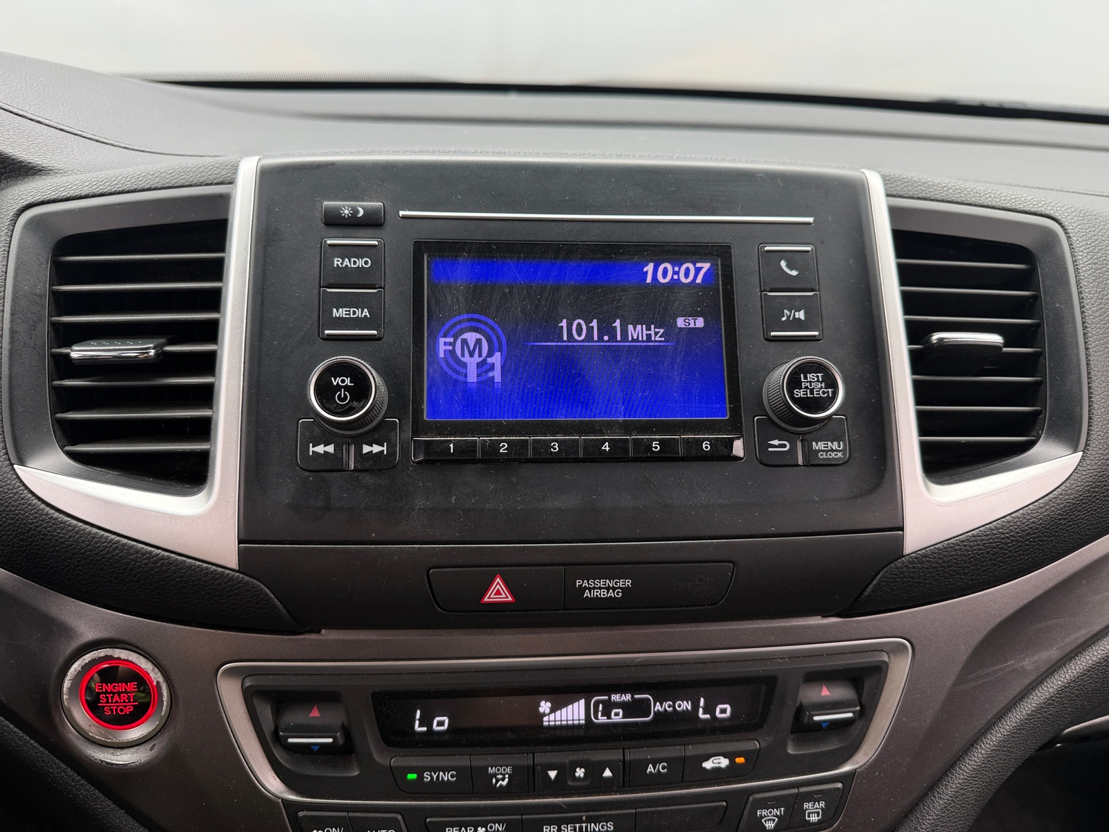 Thumbnail: 2019 Honda Passport - 4