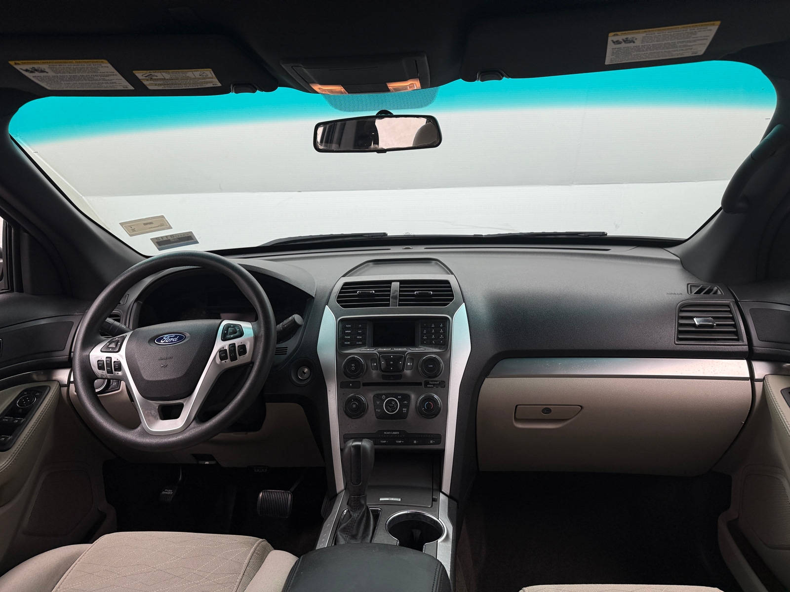 Thumbnail: 2015 Ford Explorer - 3