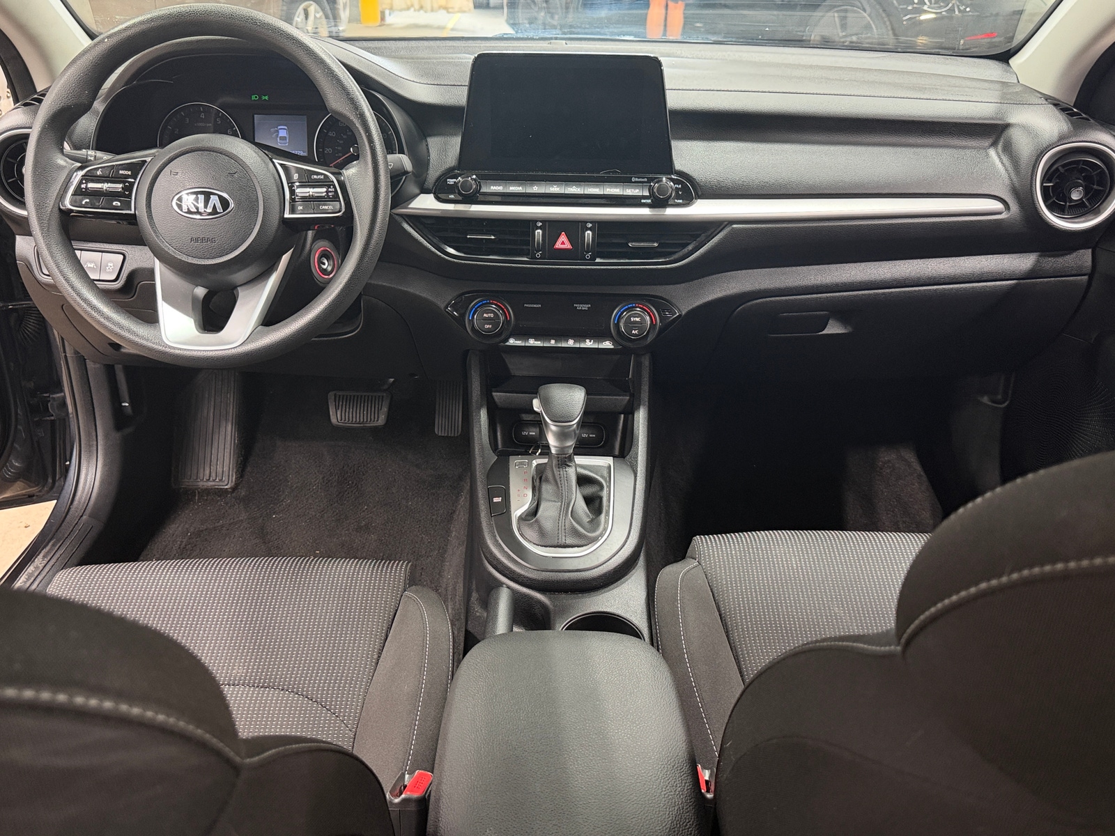 Thumbnail: 2019 Kia Forte - 3