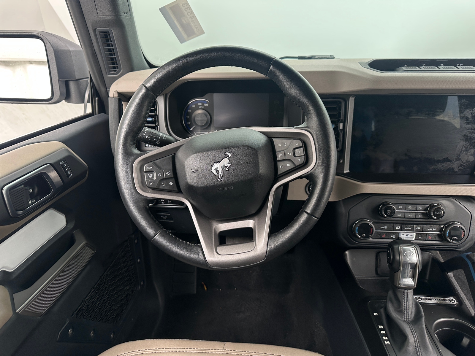 Thumbnail: 2023 Ford Bronco - 5