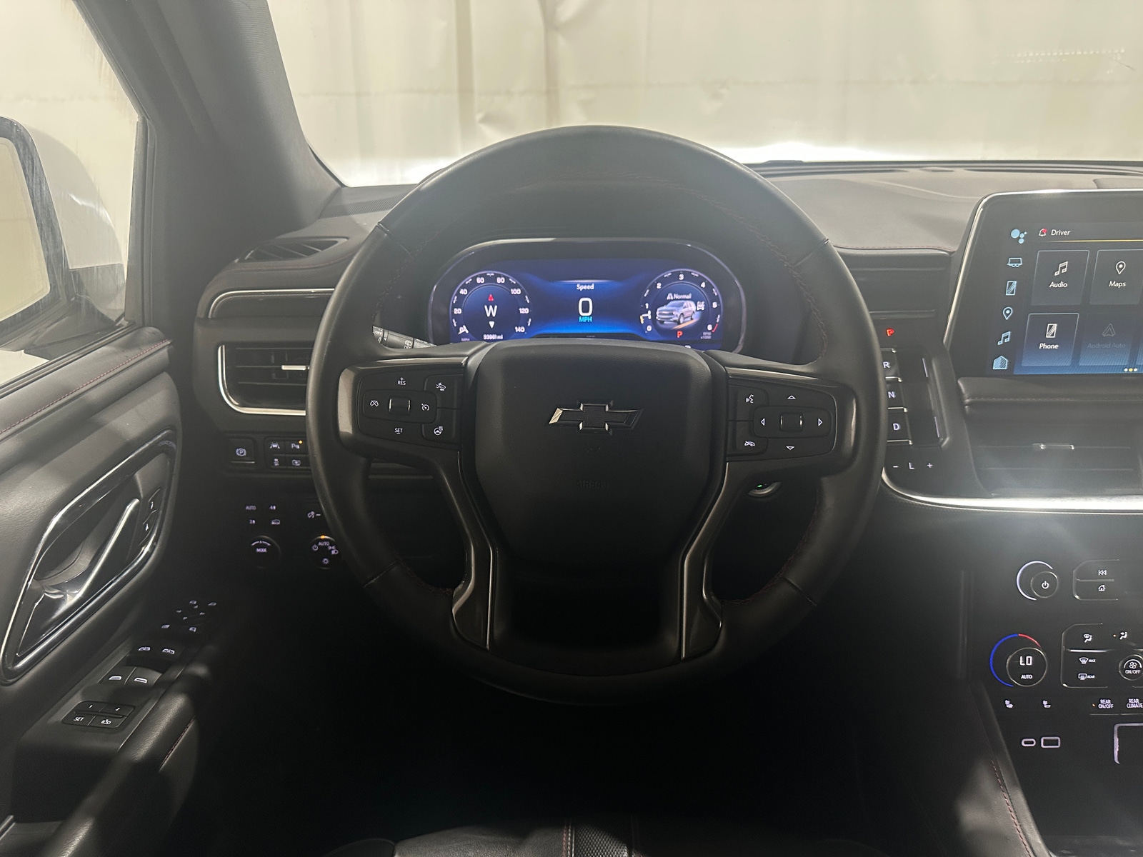 Thumbnail: 2023 Chevrolet Suburban - 4