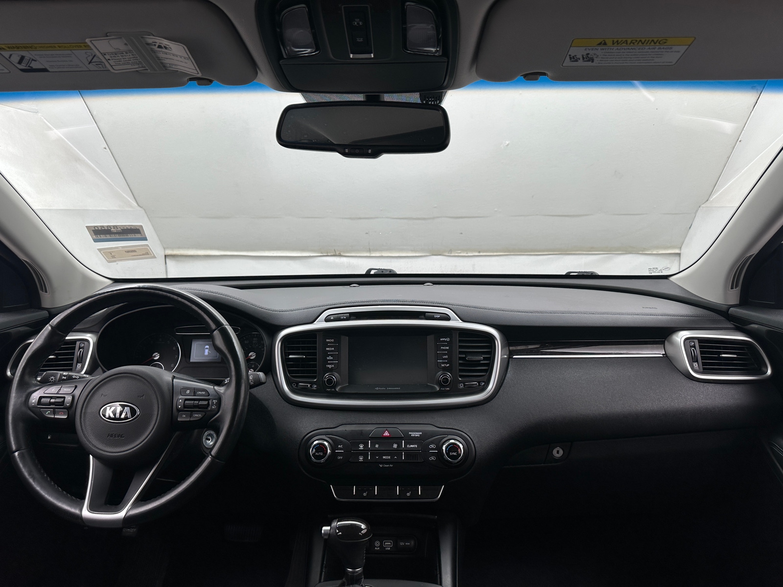 Thumbnail: 2018 Kia Sorento - 3