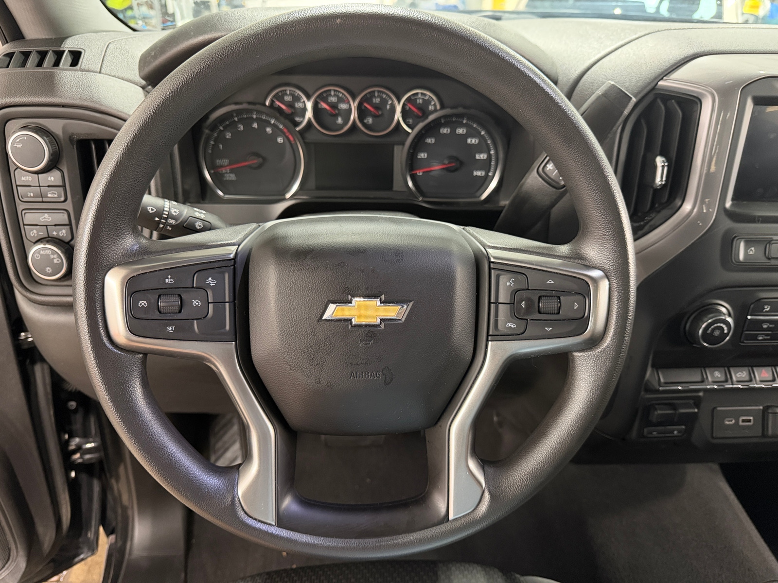 Thumbnail: 2021 Chevrolet Silverado 1500 - 5