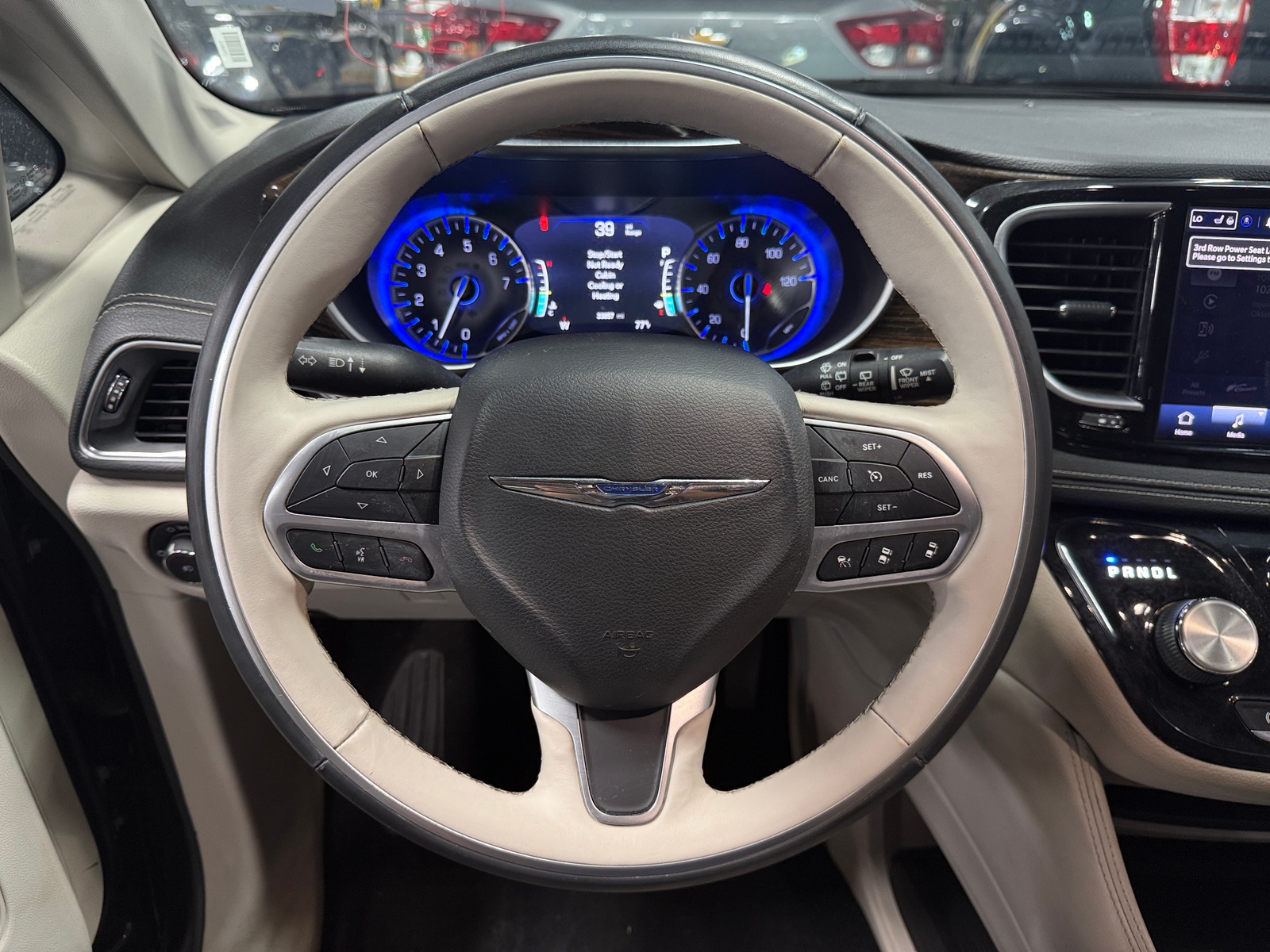Thumbnail: 2021 Chrysler Pacifica - 4