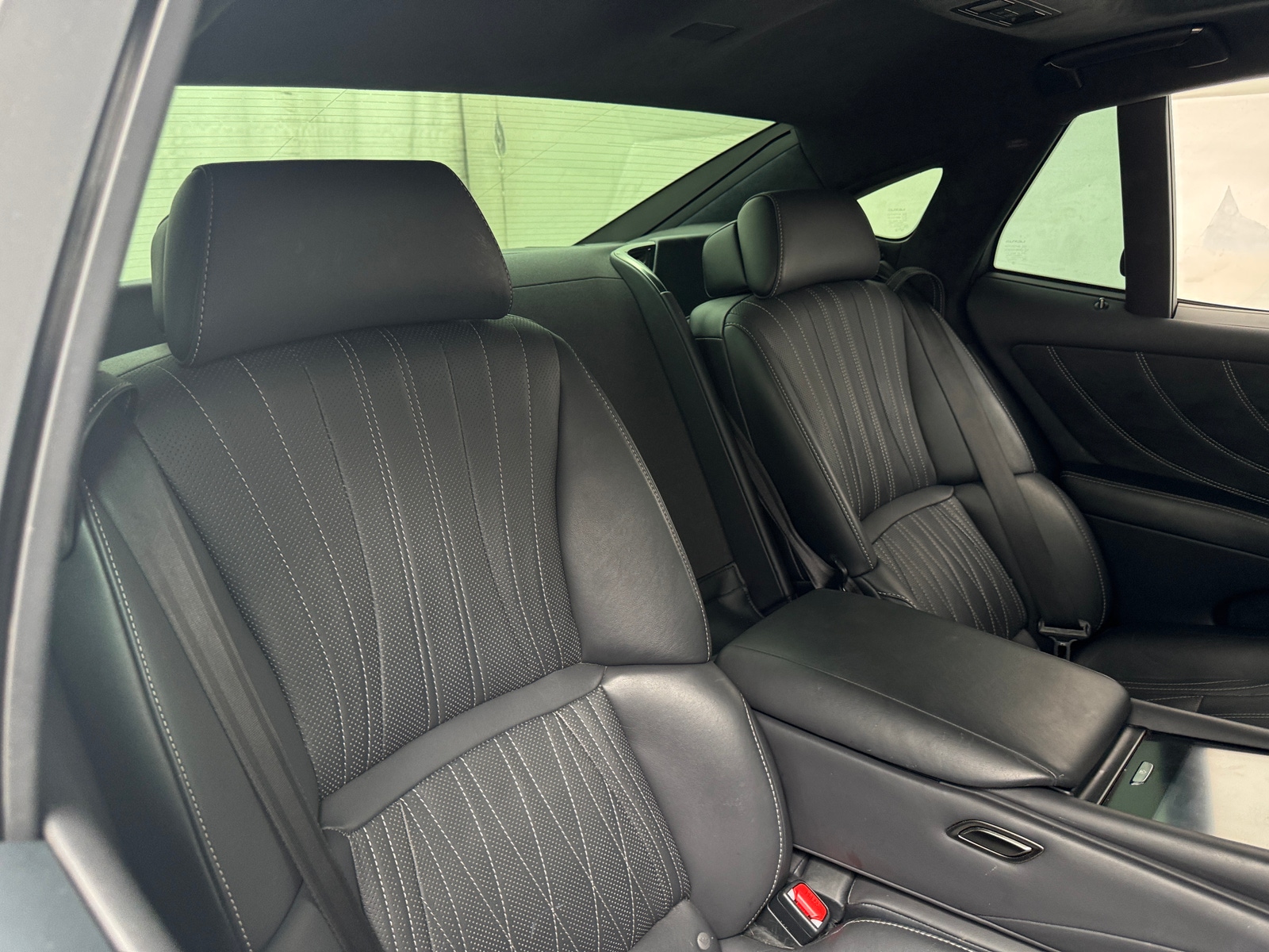 Thumbnail: 2018 Lexus LS - 6