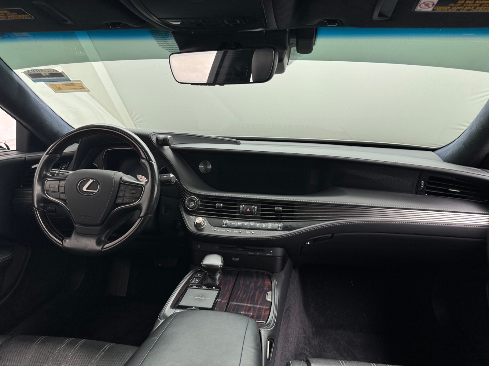 Thumbnail: 2018 Lexus LS - 3