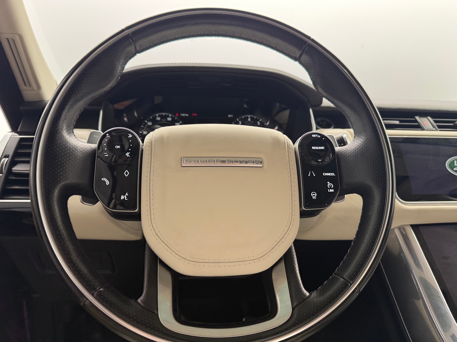 Thumbnail: 2018 Land Rover Range Rover Sport - 4