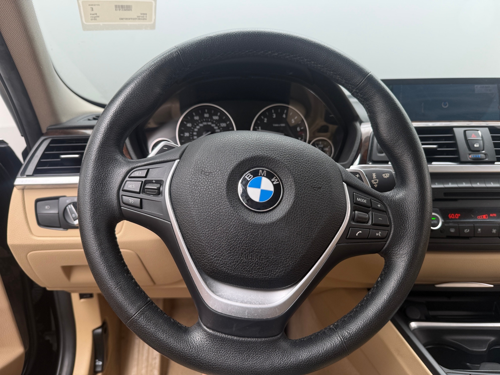 Thumbnail: 2015 BMW 3 Series - 4