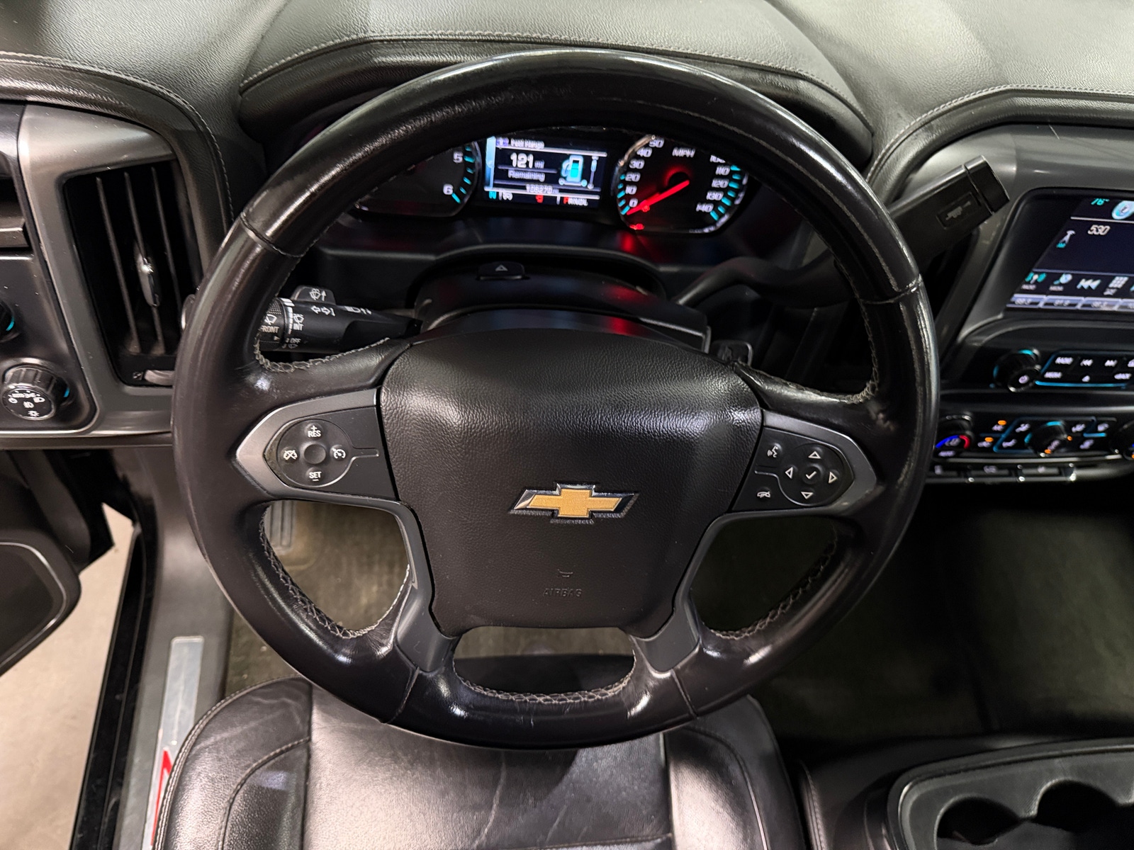 Thumbnail: 2018 Chevrolet Silverado 1500 - 4