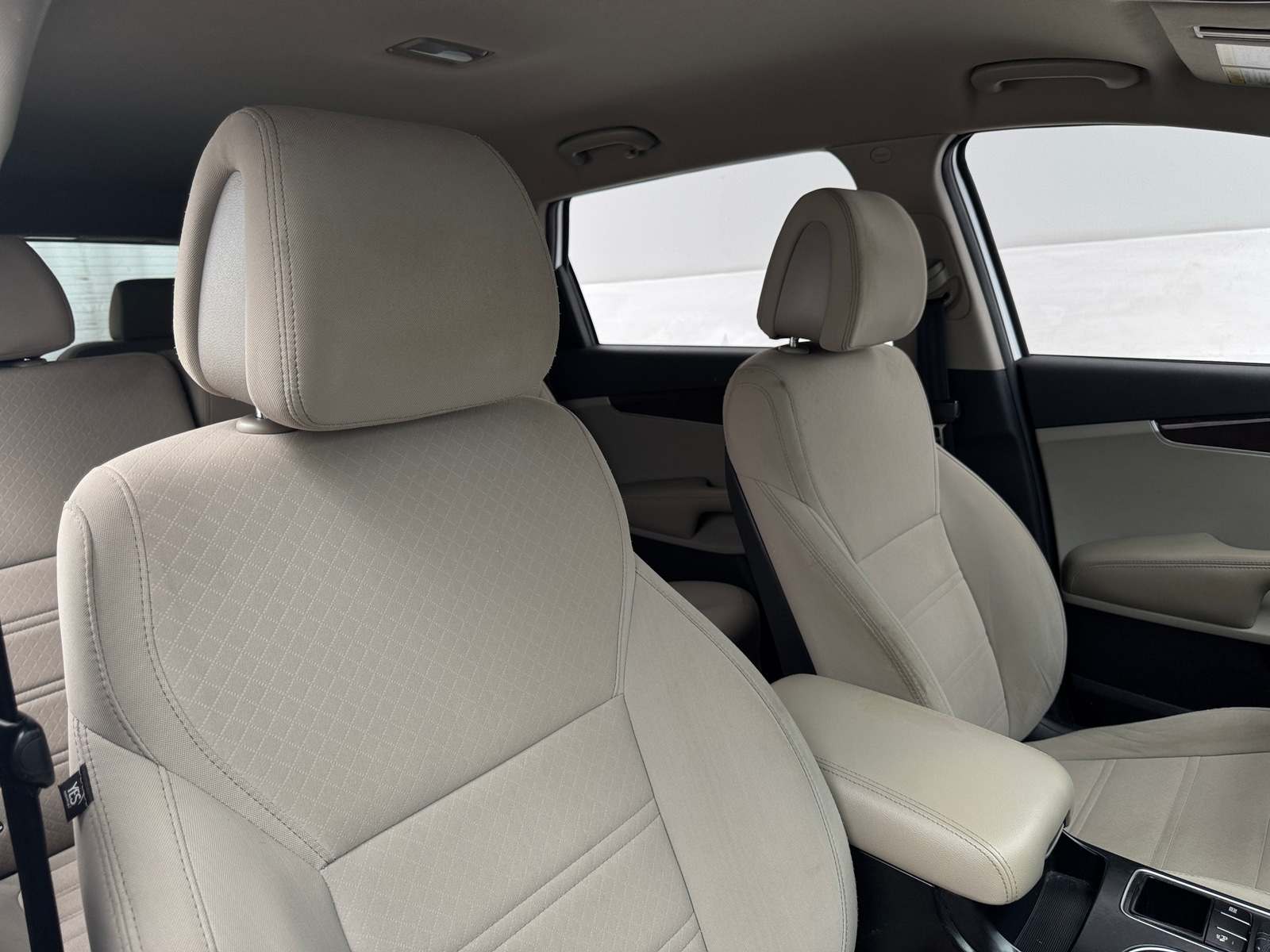 Thumbnail: 2016 Kia Sorento - 2