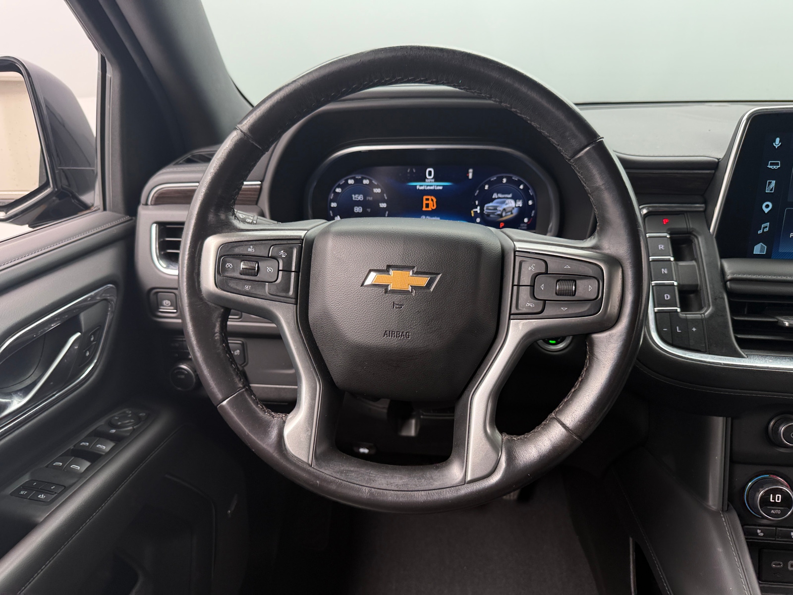 Thumbnail: 2022 Chevrolet Tahoe - 4