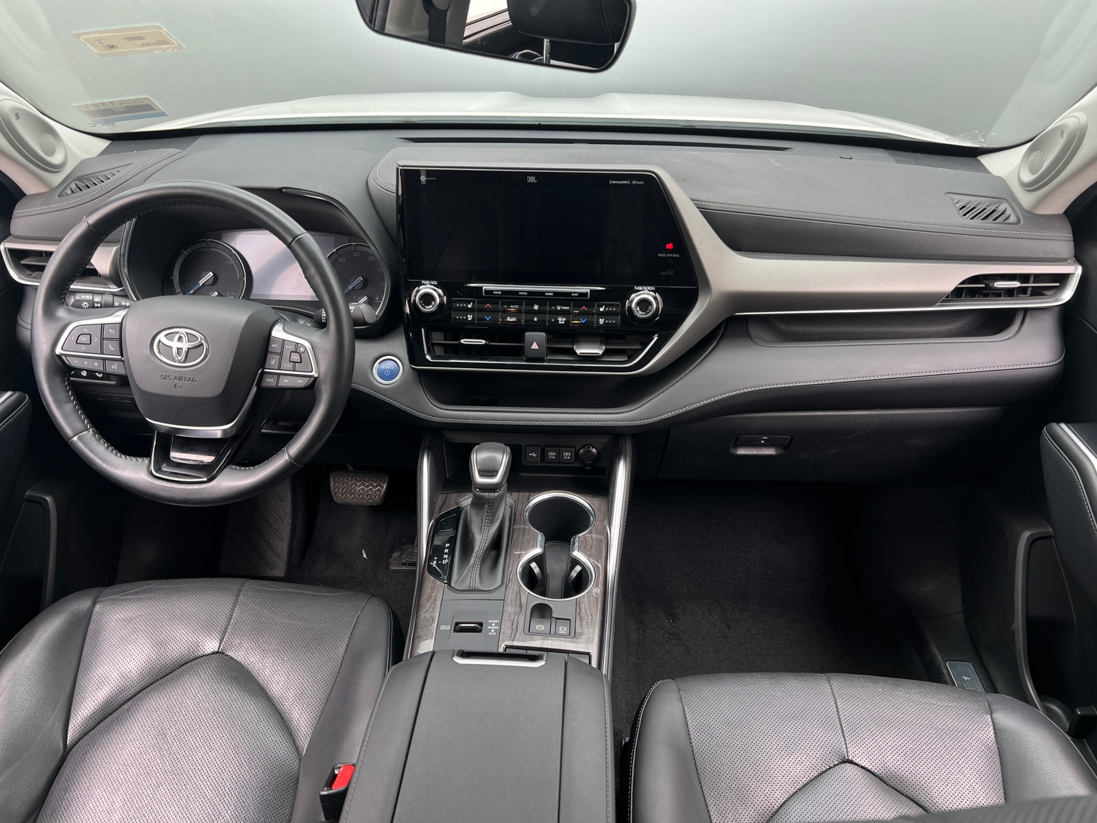 Thumbnail: 2020 Toyota Highlander - 2