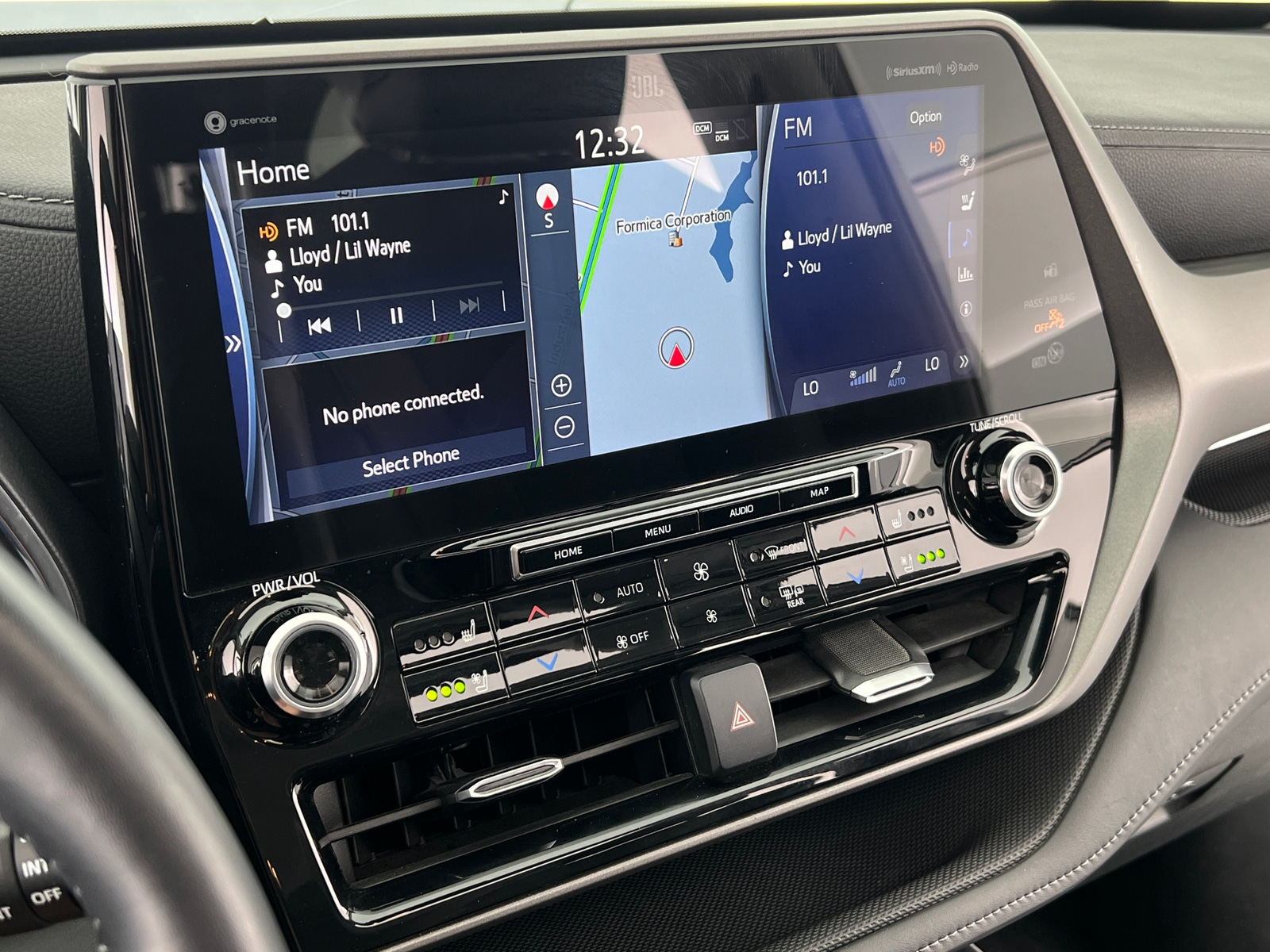 Thumbnail: 2020 Toyota Highlander - 3