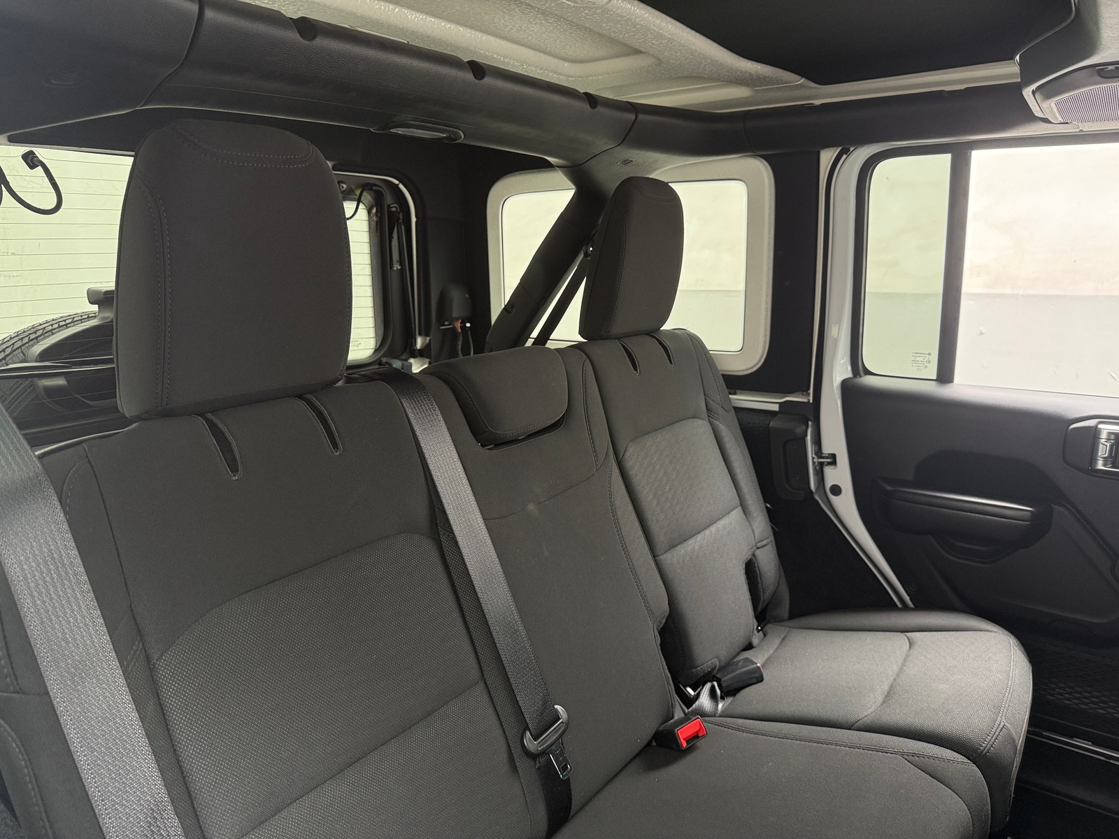 Thumbnail: 2019 Jeep Wrangler - 6