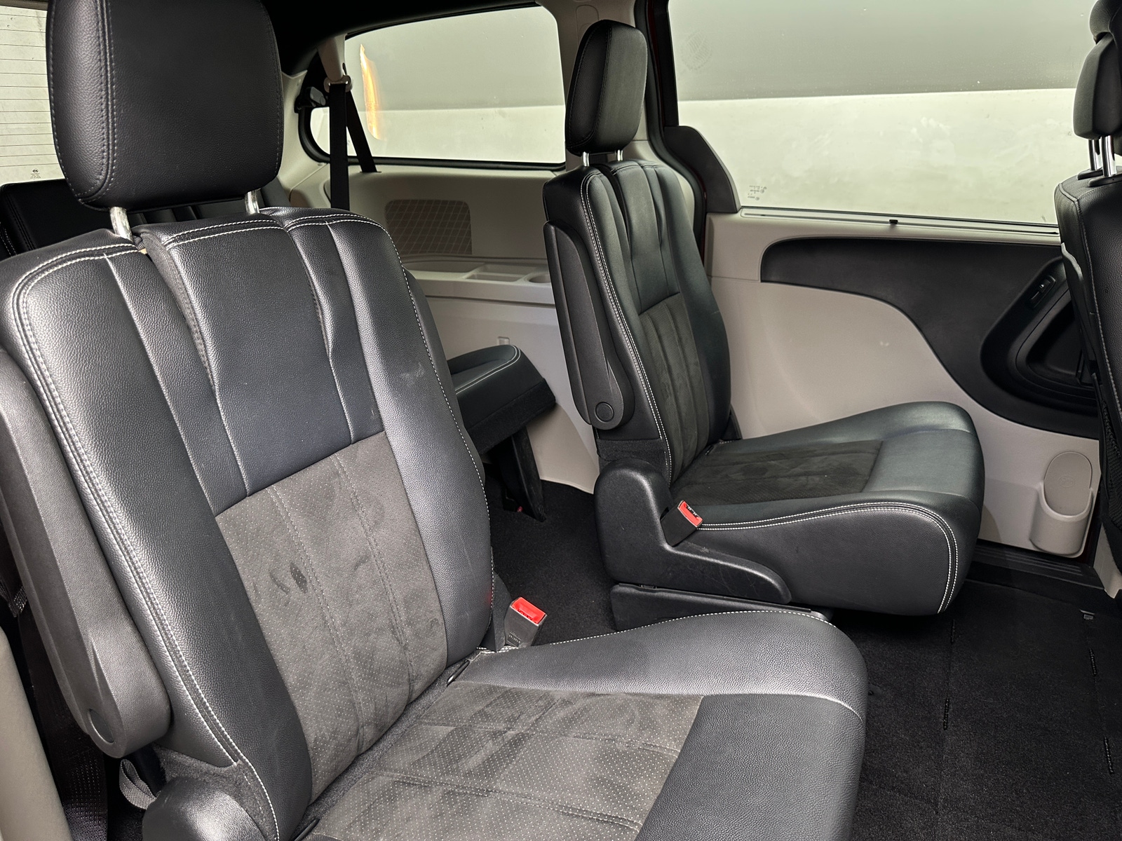 Thumbnail: 2020 Dodge Grand Caravan - 5