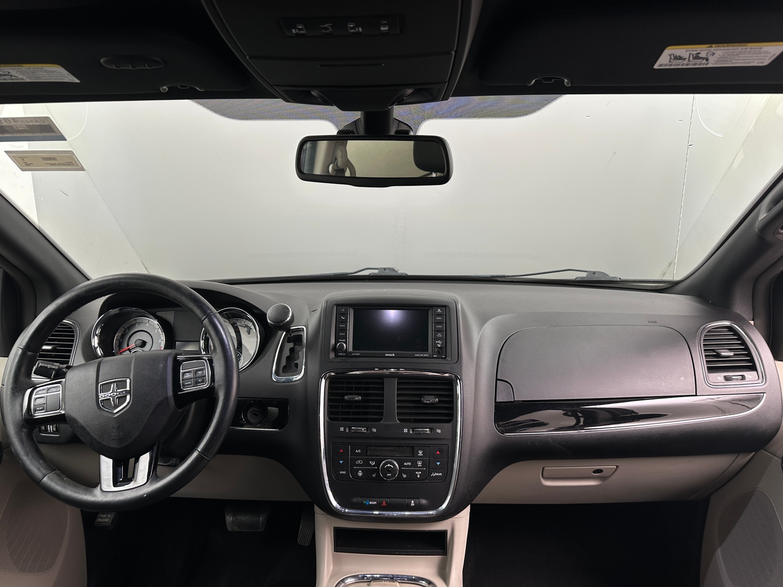 Thumbnail: 2020 Dodge Grand Caravan - 2