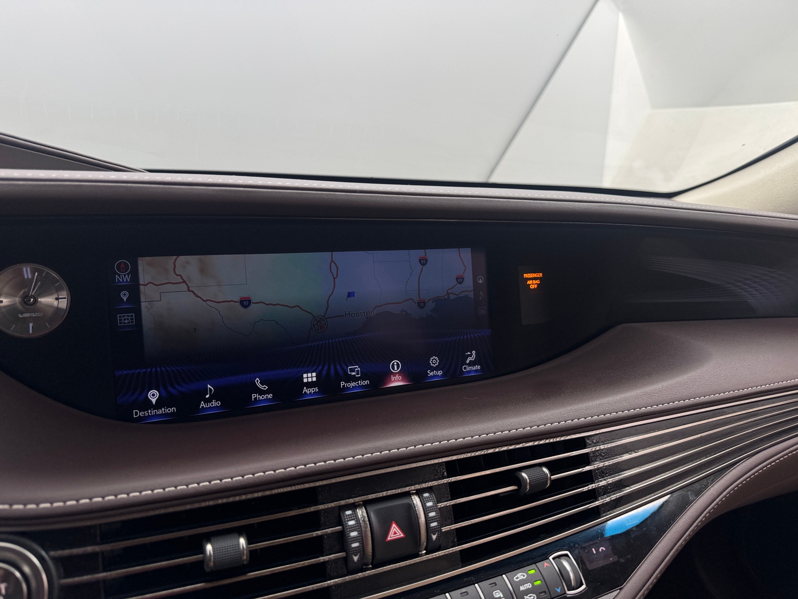 Thumbnail: 2018 Lexus LS - 4