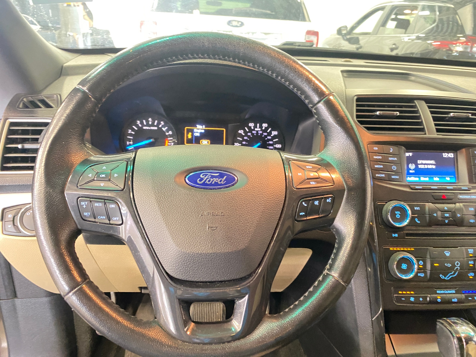 Thumbnail: 2016 Ford Explorer - 5