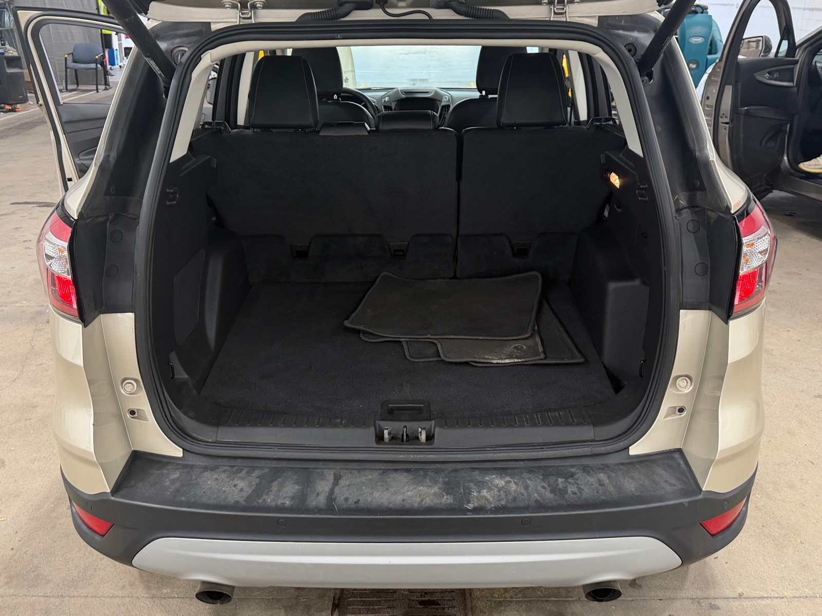 Thumbnail: 2018 Ford Escape - 6