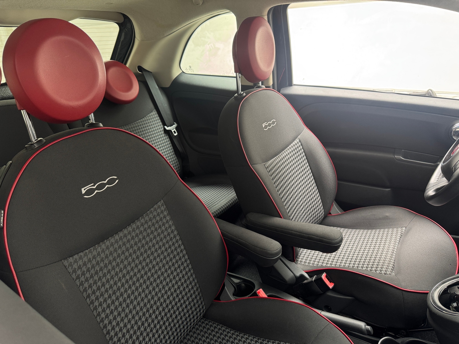 Thumbnail: 2017 Fiat 500 - 2