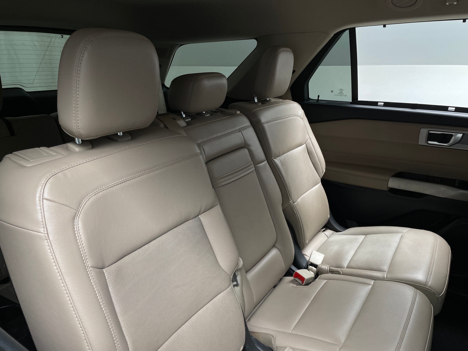 Thumbnail: 2021 Ford Explorer - 5