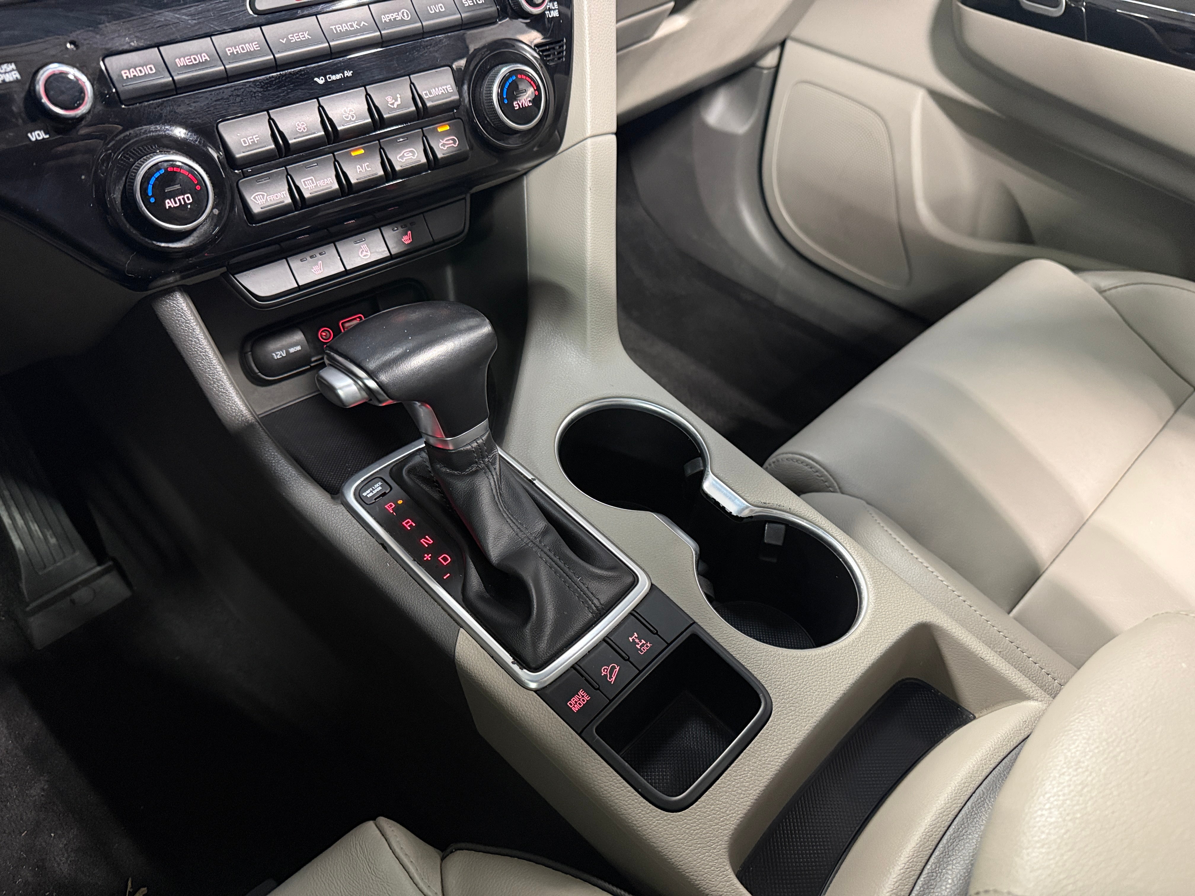 2019 Kia Sportage EX - Photo 9