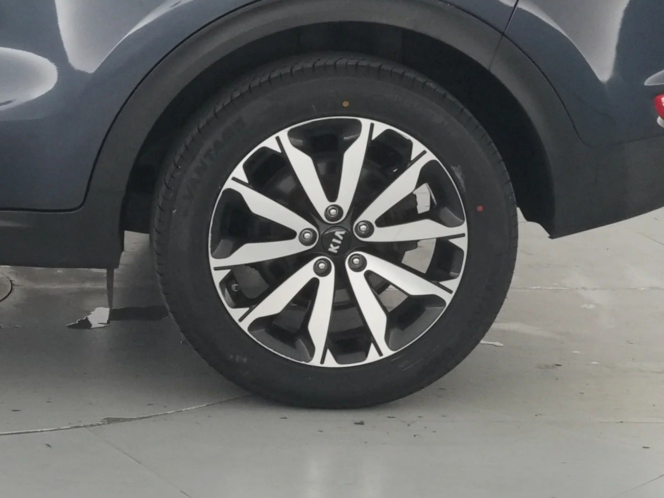 2019 Kia Sportage EX - Photo 13