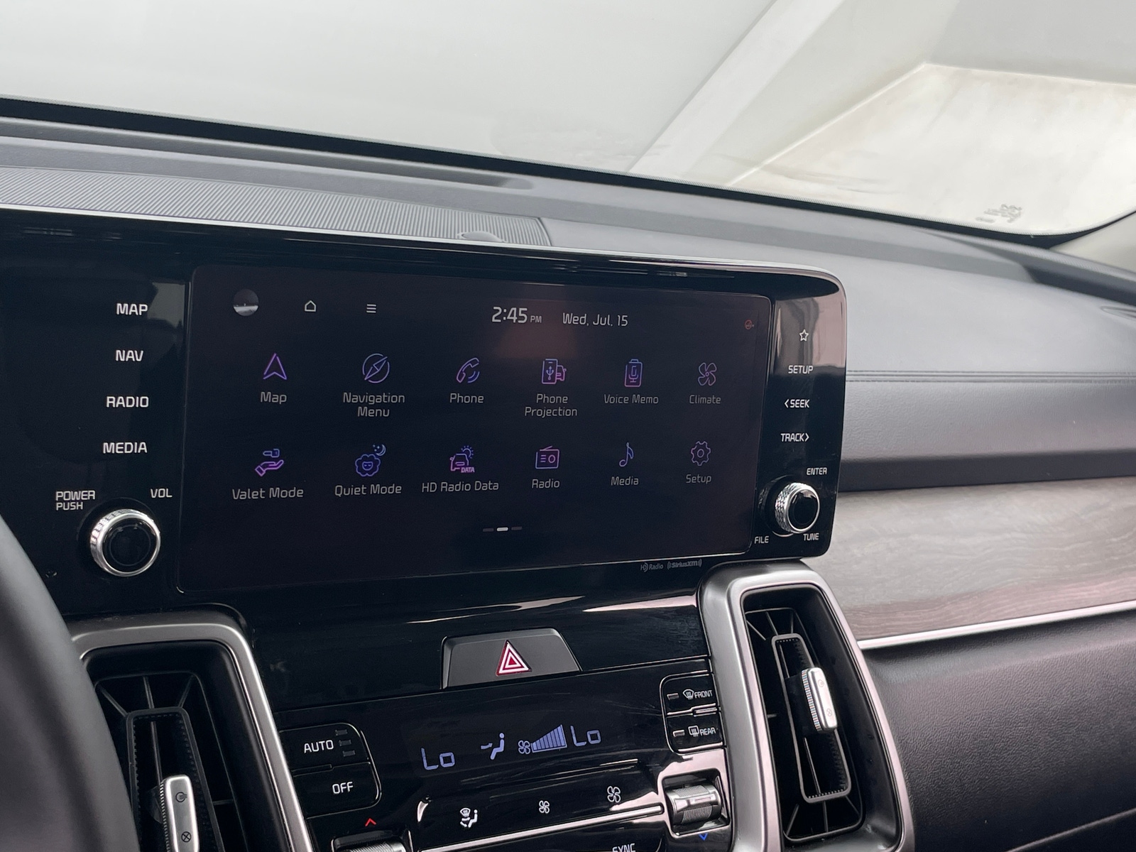 Thumbnail: 2023 Kia Sorento - 3