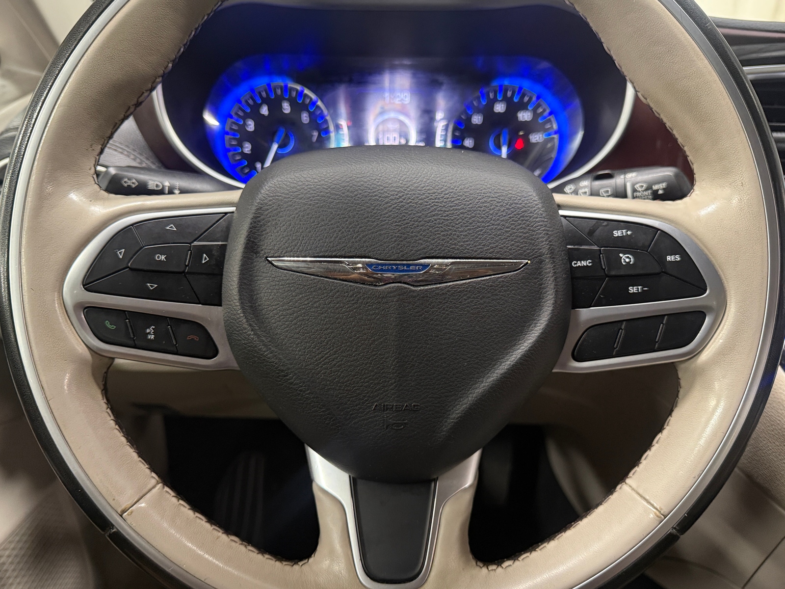 Thumbnail: 2020 Chrysler Pacifica - 4