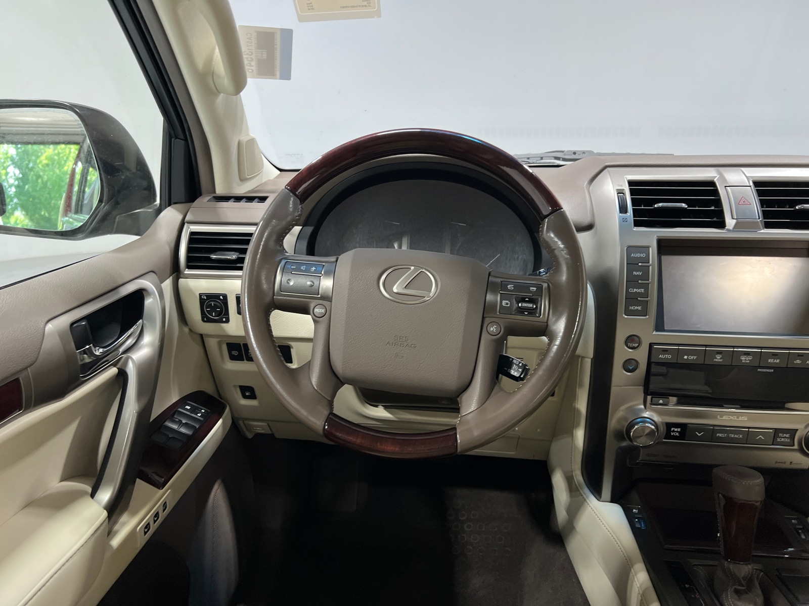 Thumbnail: 2016 Lexus GX - 4