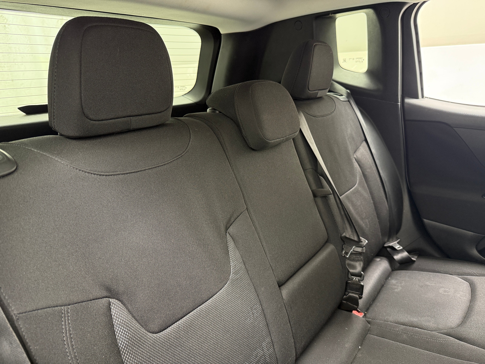 Thumbnail: 2015 Jeep Renegade - 6
