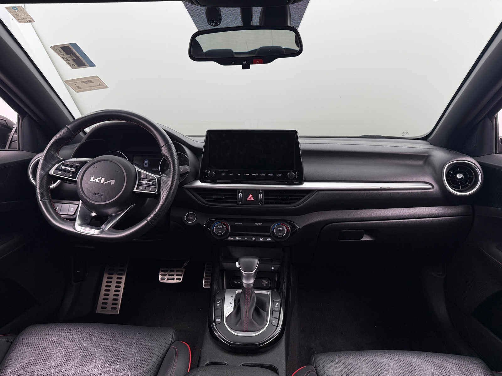 Thumbnail: 2023 Kia Forte - 3