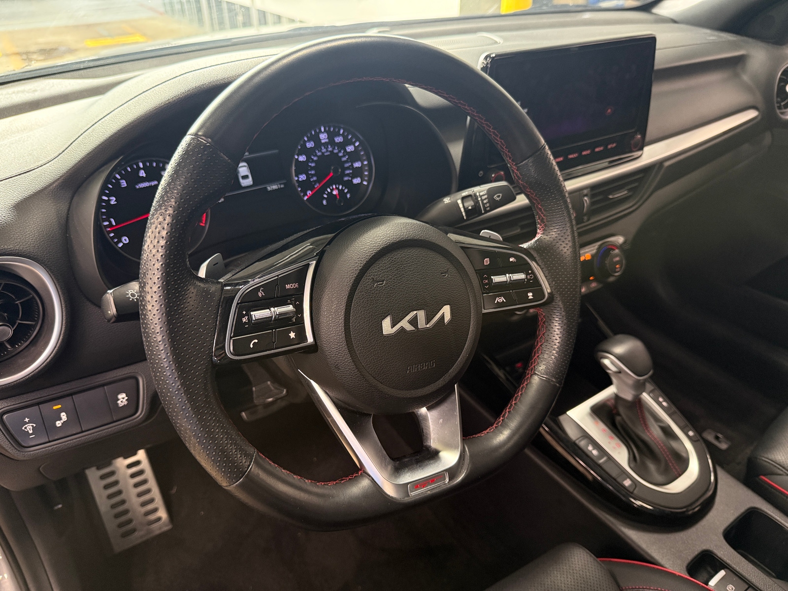 Thumbnail: 2023 Kia Forte - 5