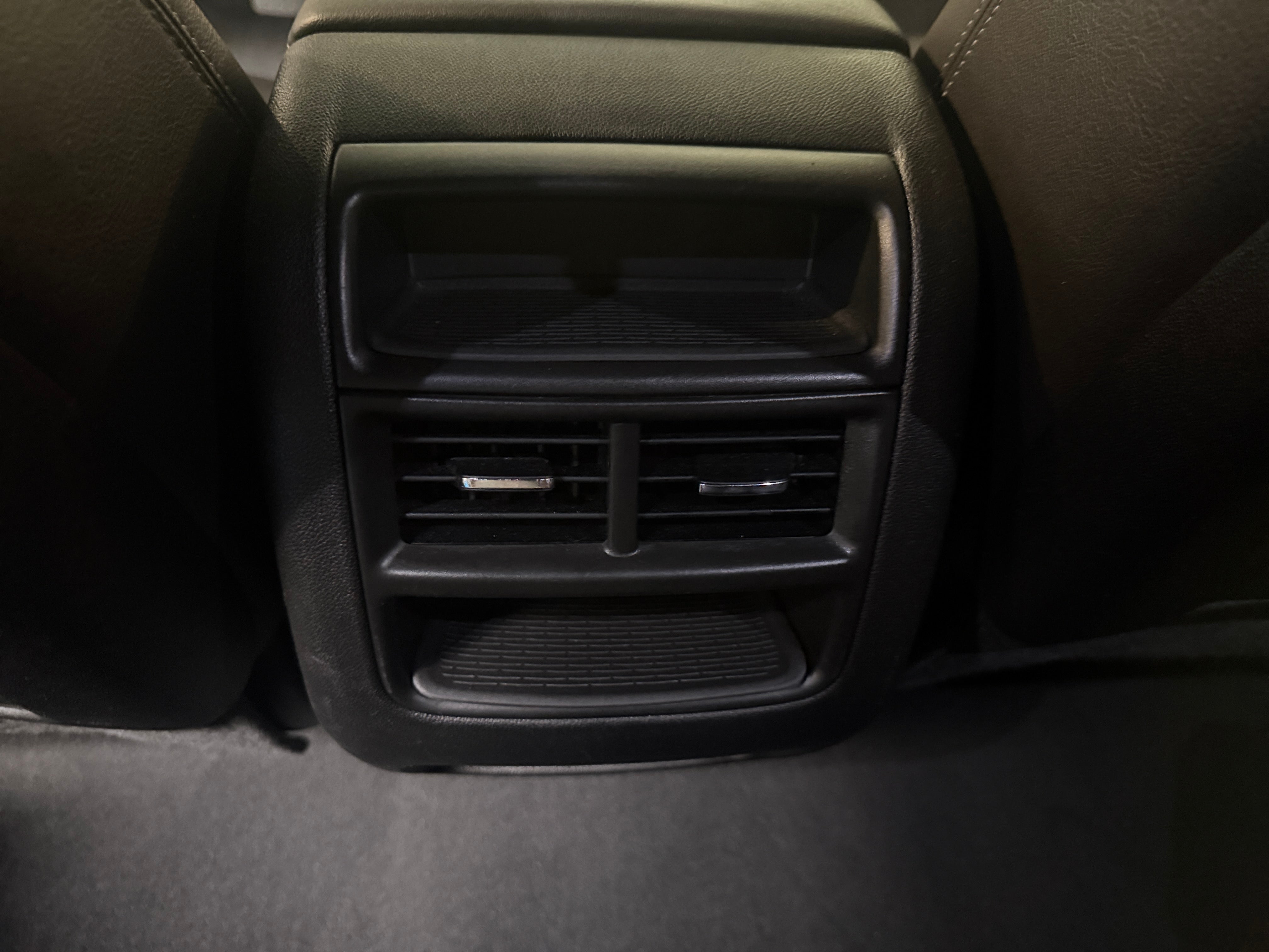 Used 2020 Cadillac XT5 Luxury with VIN 1GYKNBR49LZ220565 for sale in Eagan, Minnesota