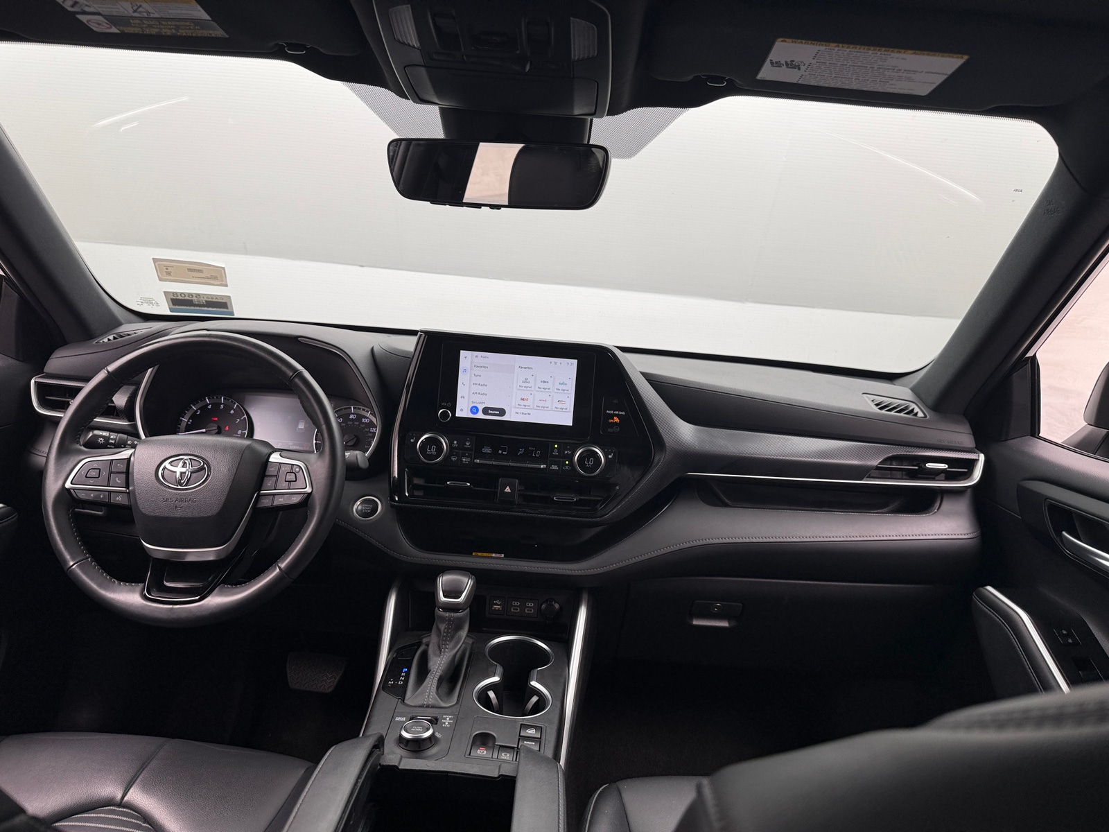 Thumbnail: 2024 Toyota Highlander - 3