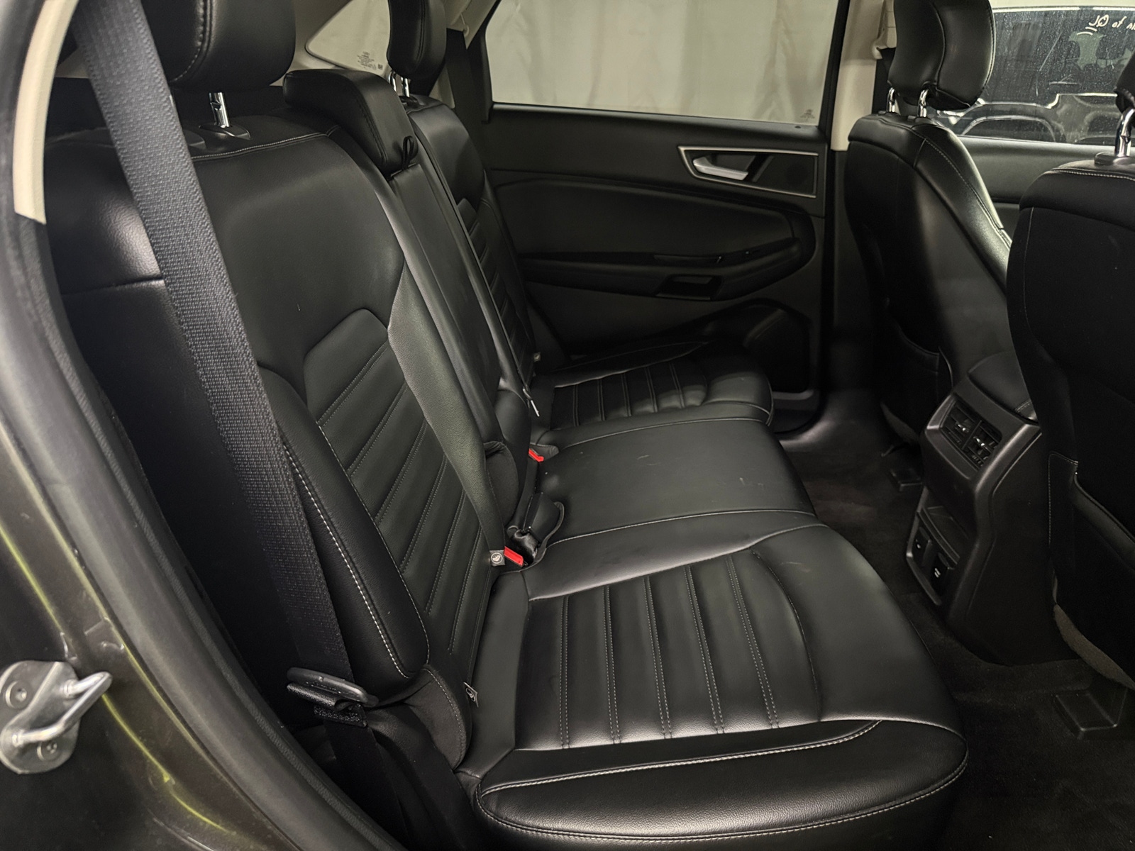Thumbnail: 2019 Ford Edge - 6