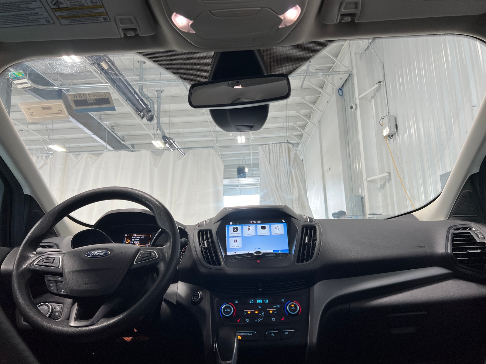 Thumbnail: 2019 Ford Escape - 3