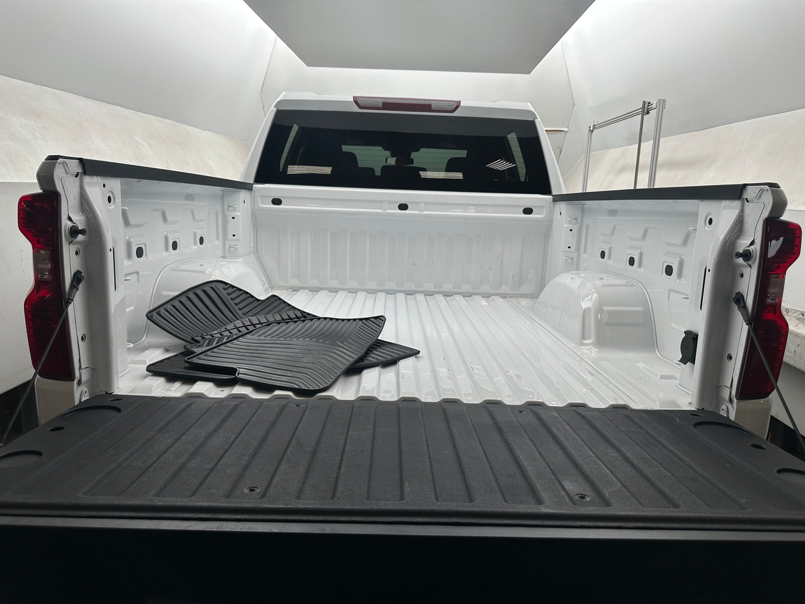 Thumbnail: 2026 Chevrolet Silverado 1500 - 7