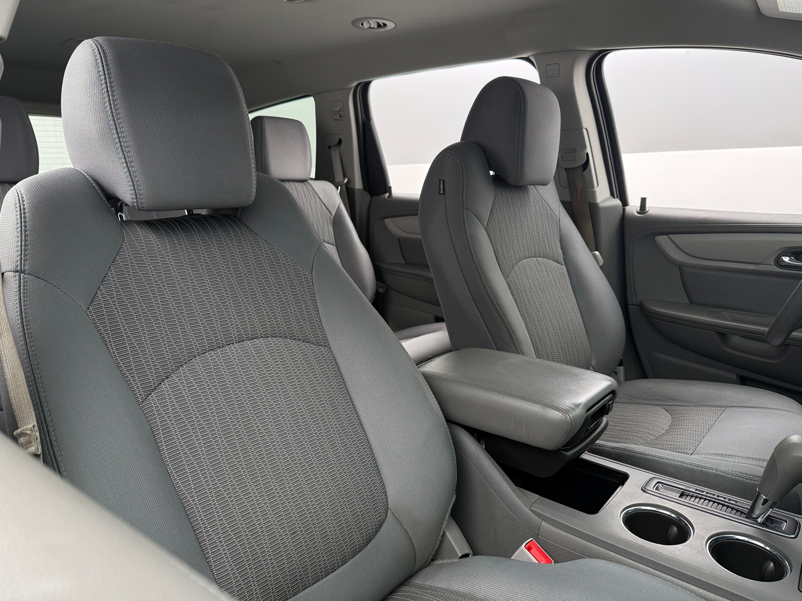 Thumbnail: 2017 Chevrolet Traverse - 2