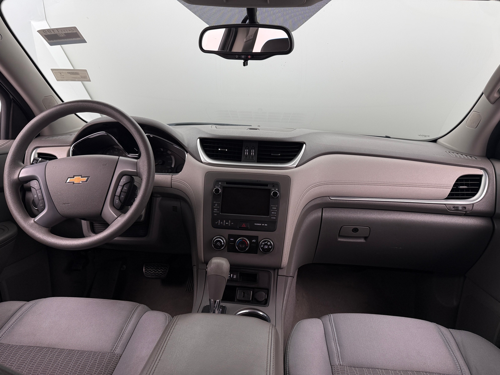 Thumbnail: 2017 Chevrolet Traverse - 3
