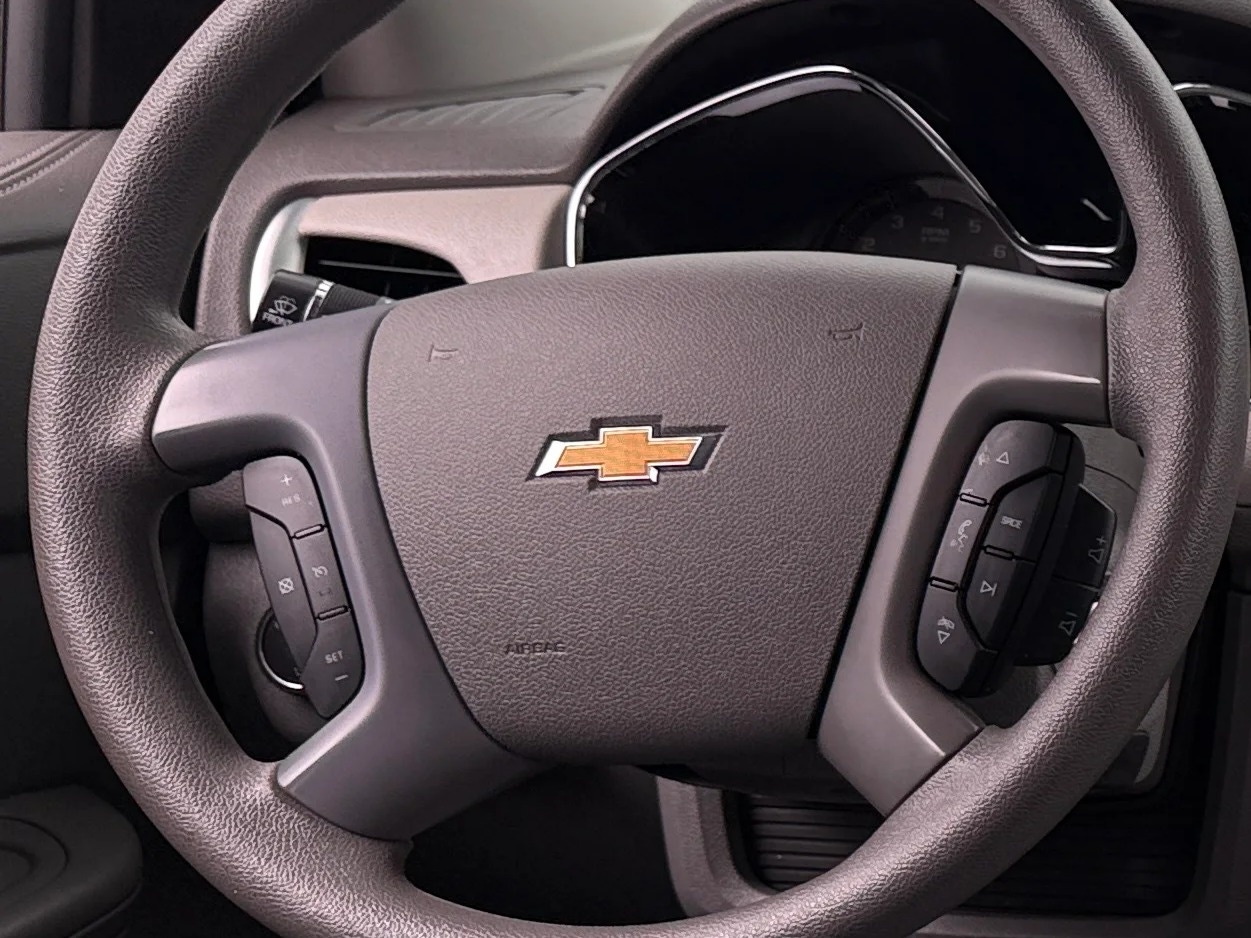 Thumbnail: 2017 Chevrolet Traverse - 5