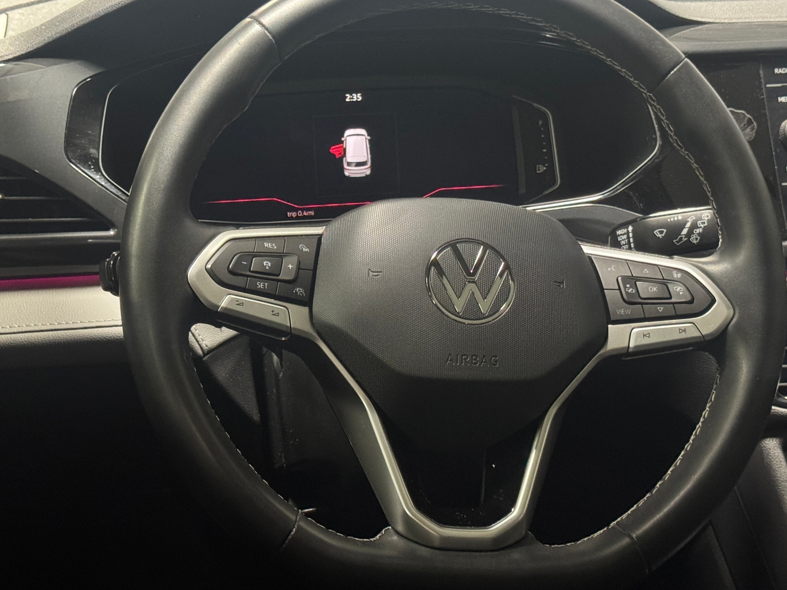 Thumbnail: 2022 Volkswagen Taos - 5