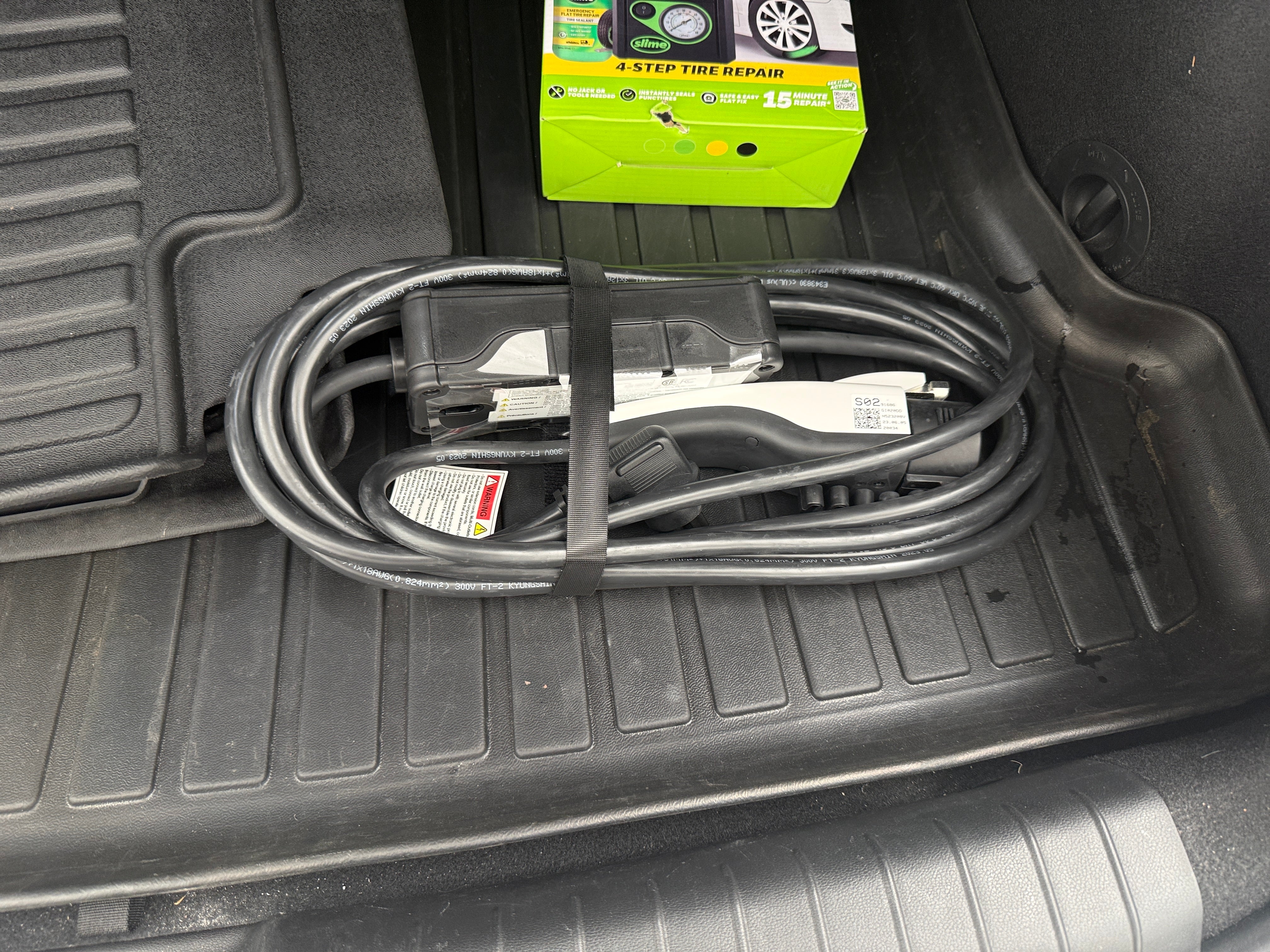 Used 2024 Hyundai IONIQ 6 Limited with VIN KMHM54AA0RA054161 for sale in Oak Creek, WI