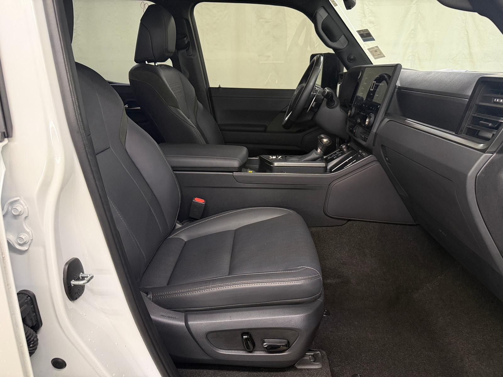 Thumbnail: 2025 Lexus GX - 2