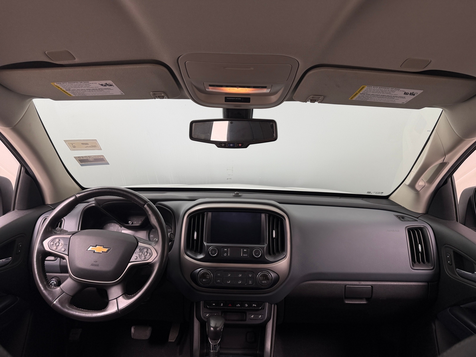 Thumbnail: 2022 Chevrolet Colorado - 3