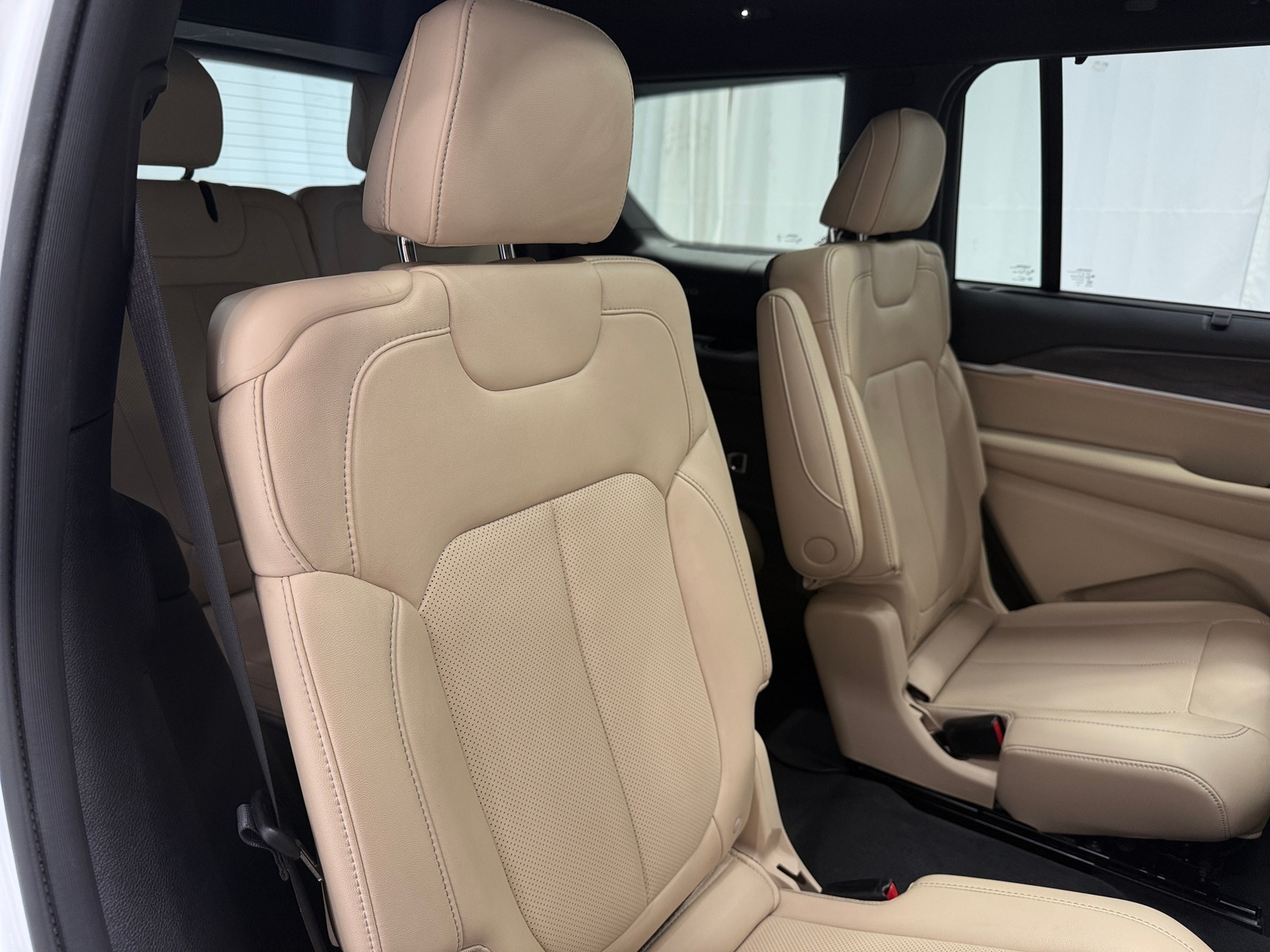 Thumbnail: 2023 Jeep Grand Cherokee L - 5