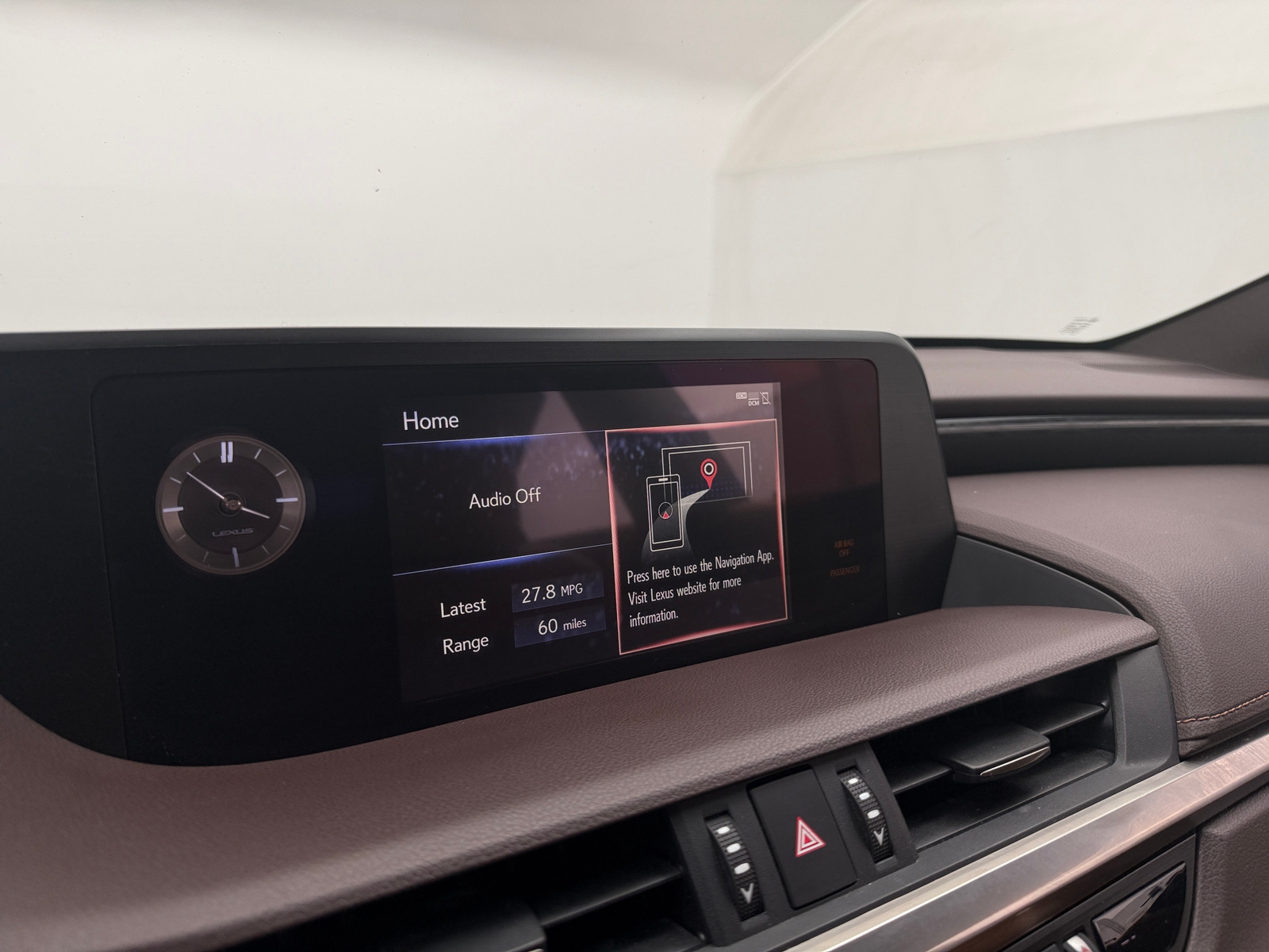 Thumbnail: 2021 Lexus ES - 3