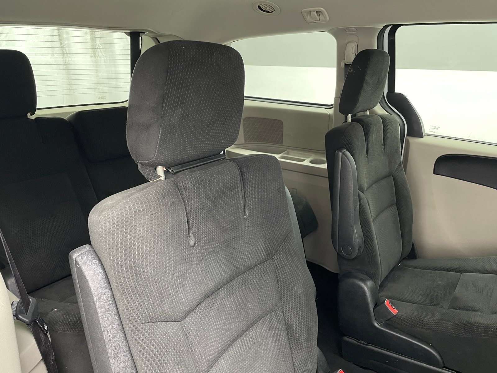 Thumbnail: 2017 Dodge Grand Caravan - 6